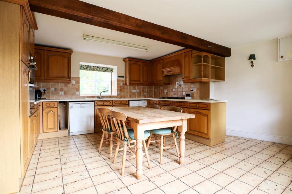 Kitchen.jpg