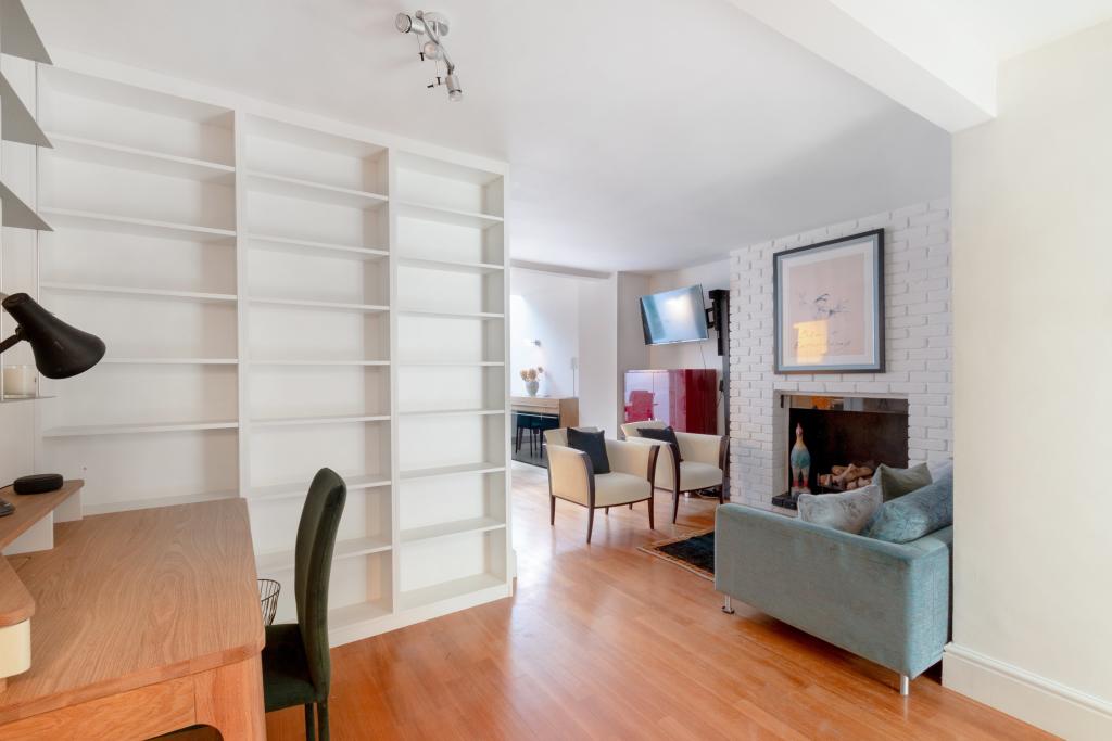 Ledbury LGF, 74, W11