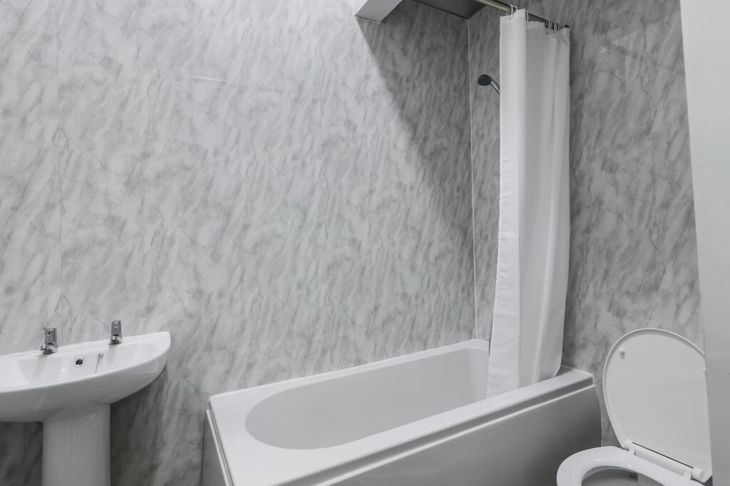 31 Regent Street, Bury, Lancashire, BL9 5AT