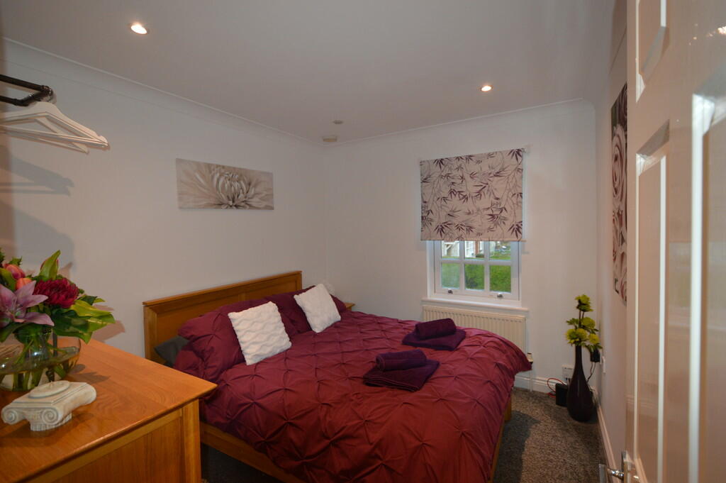 Bedroom 2 (1)