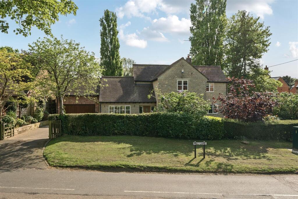 Sycamore House, 2 Mill Lane, Greens Norton (29).jp