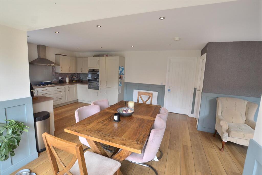 Marigold (14).JPG