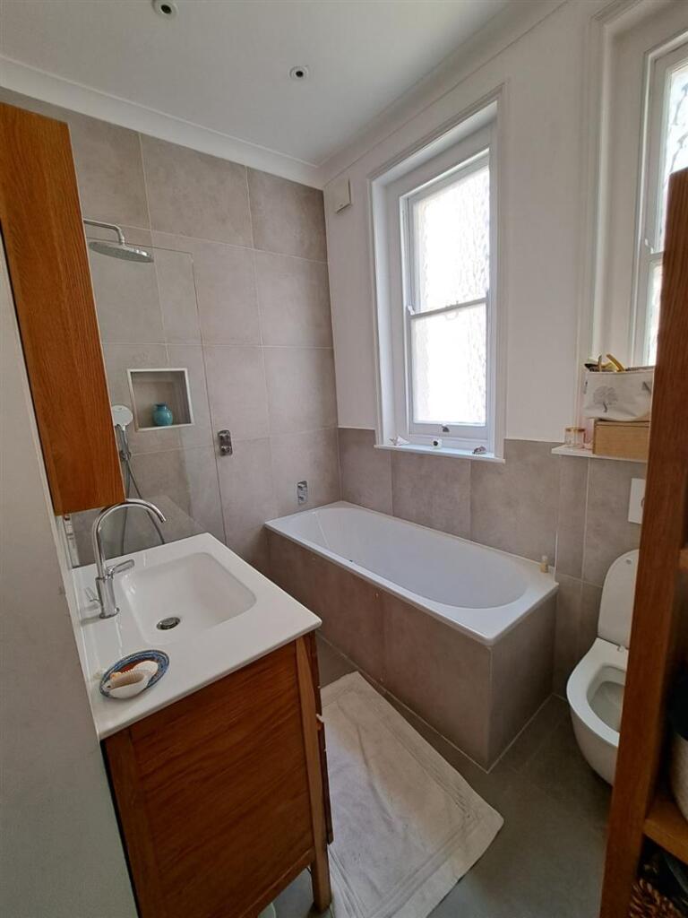 Master Bathroom .jpeg
