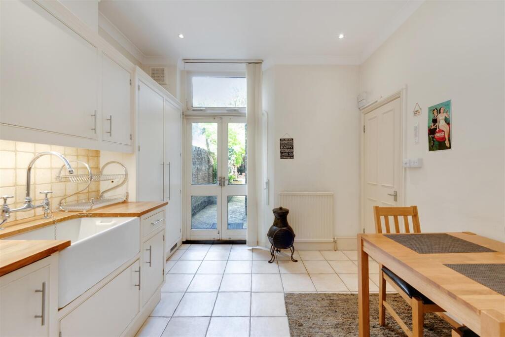 52856 Hi res (10).jpg