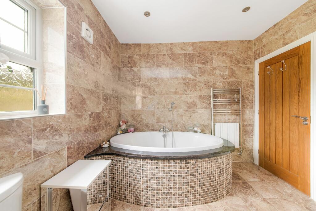 HOUSE BATHROOM