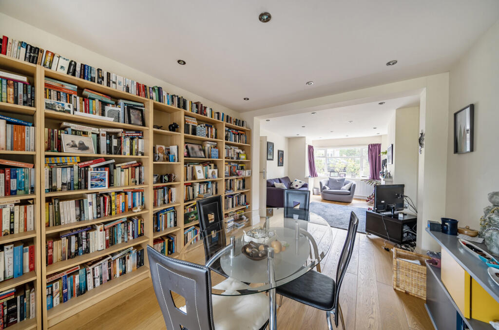 1315363-16-685eb1...