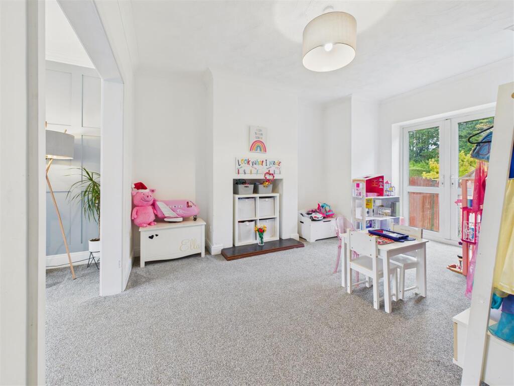 Dining/Sitting Room