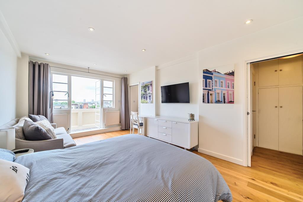 Reception Room/Bedroom