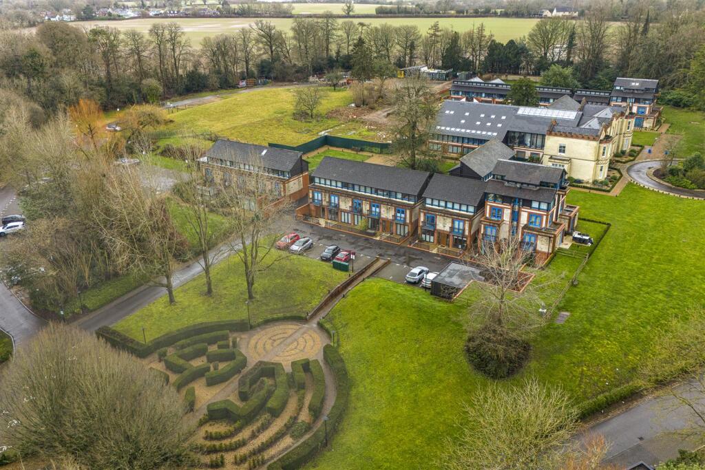 15 Uplands House, Four Ashes Road, HP15 6DY-1.jpg