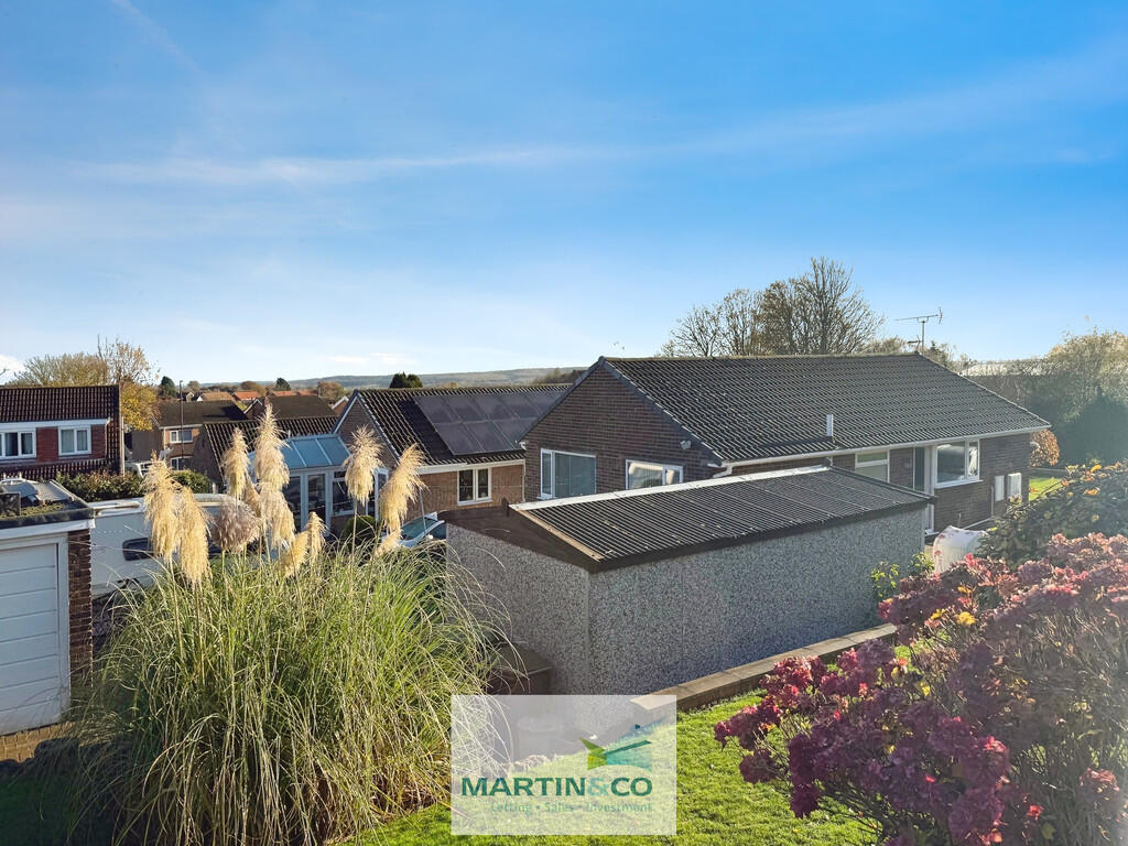 ad031030--44E5-8D...