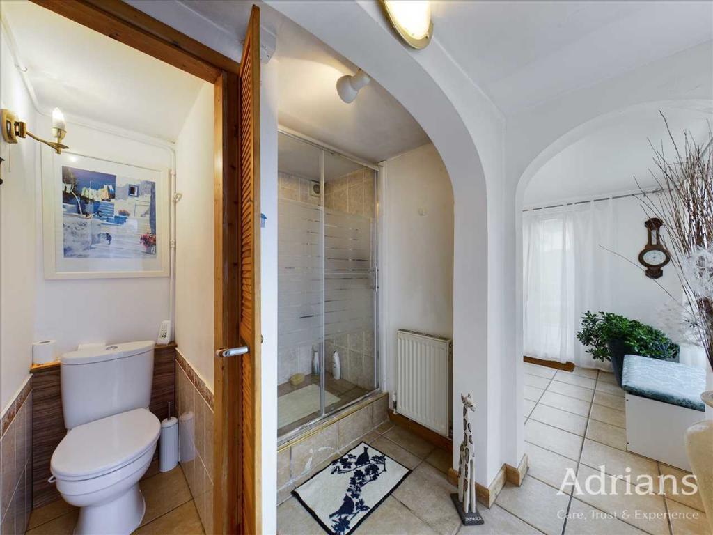 SHOWER AREA