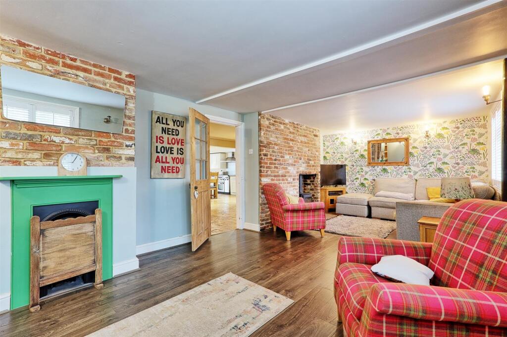 IMG_7029_30_31_easyHDR-interior3.jpg