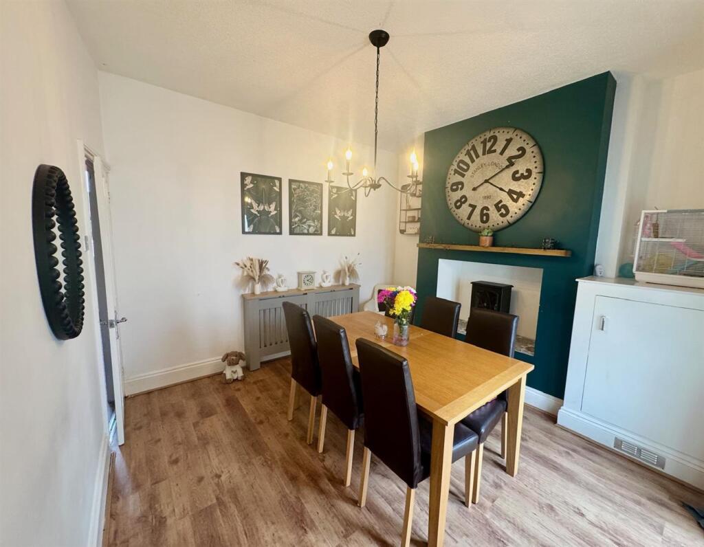 Dining Room 2.jpg