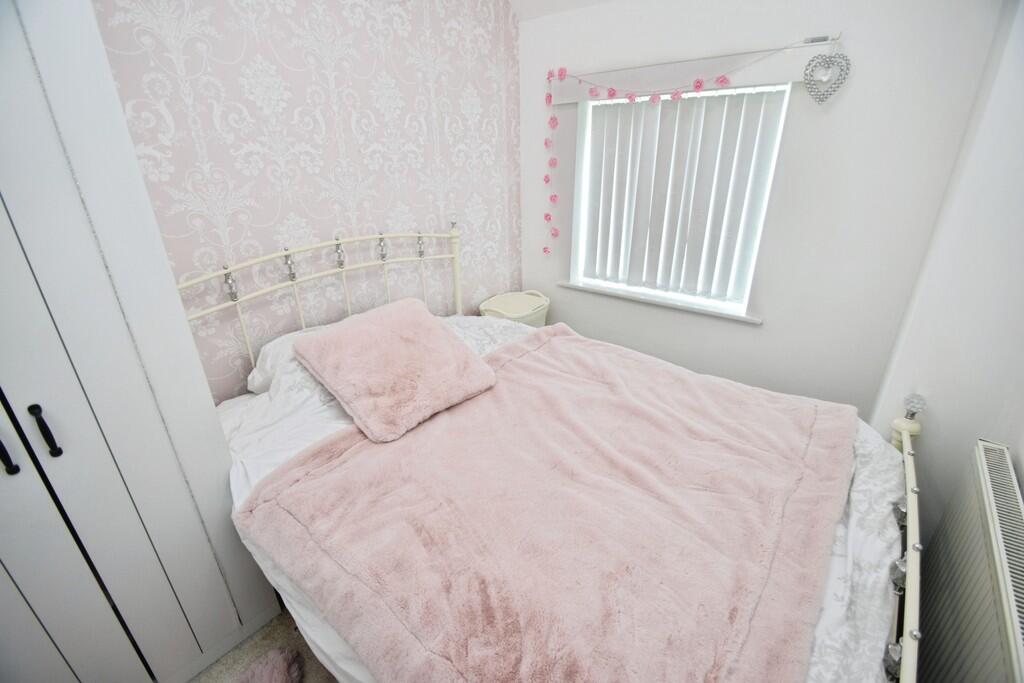 3c329077-Bedroom ...