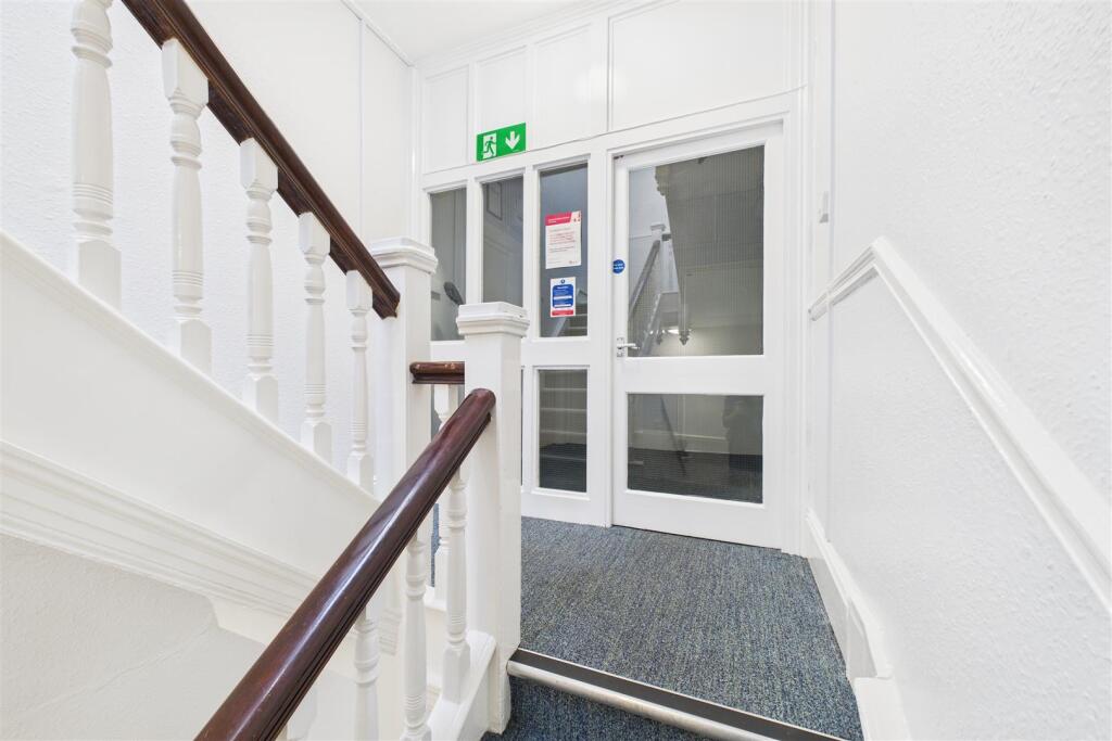 121 Redland Road, Redland, Bristol, BS6 6QX | Free