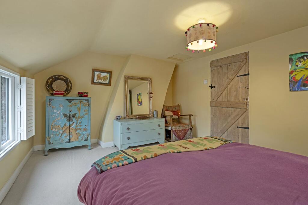 Bedroom (Second Floor)