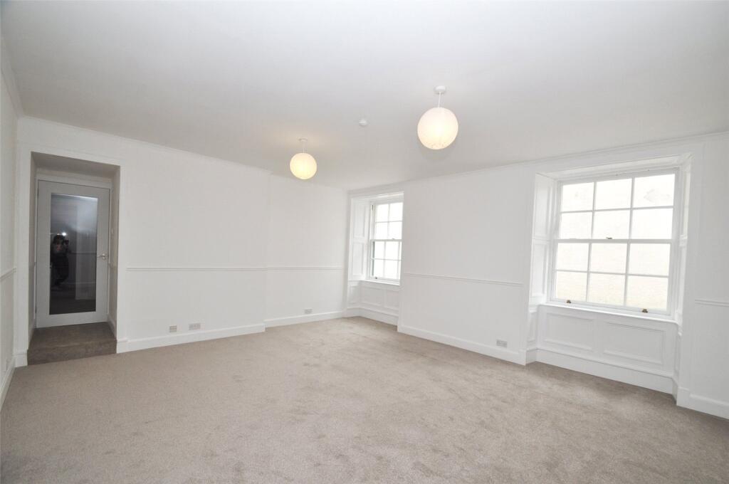 Living Room (3)