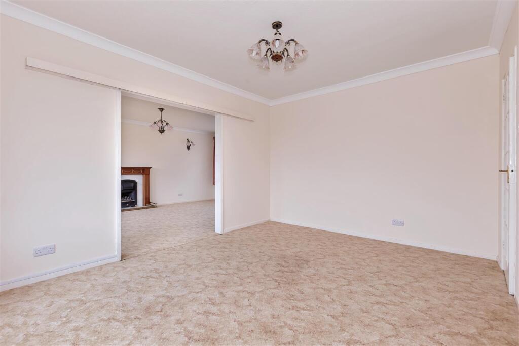 For Sale by Aspire Residential | Longlands Glade