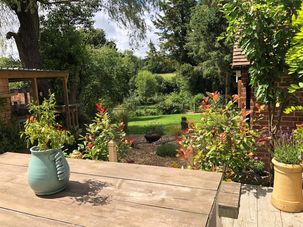 Summer Pic provided by owner.jpg