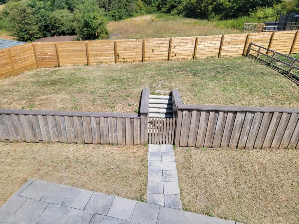 Siston Garden.jpg