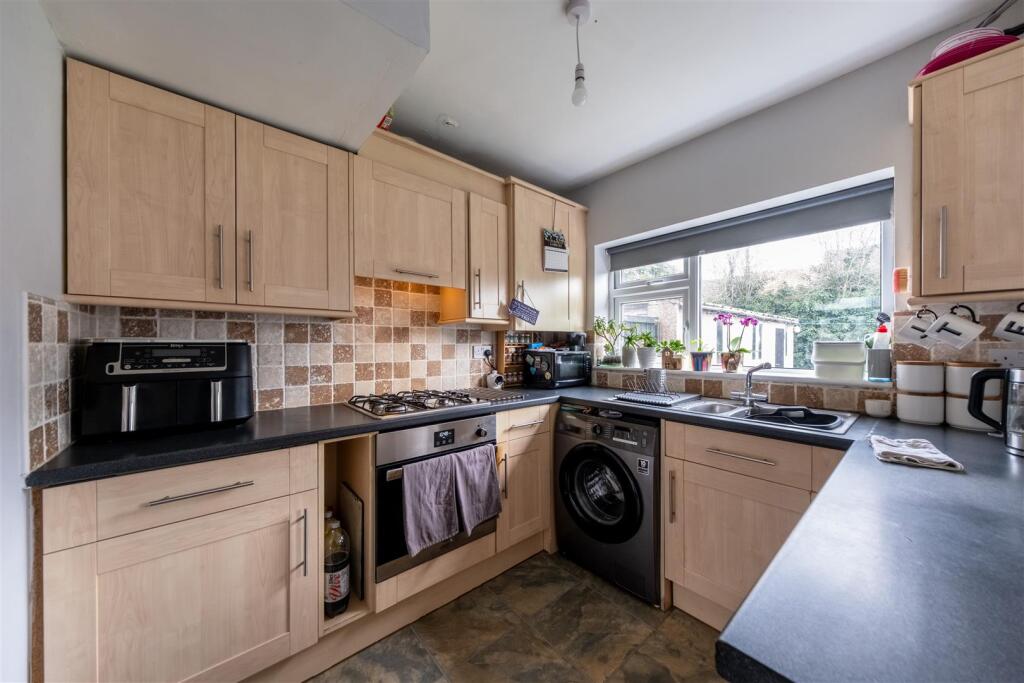 24 St Georges Crescent-001.jpg