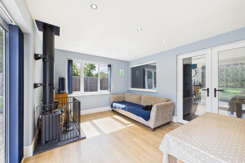 EweMove - Spalding - Kitchen - Living Area