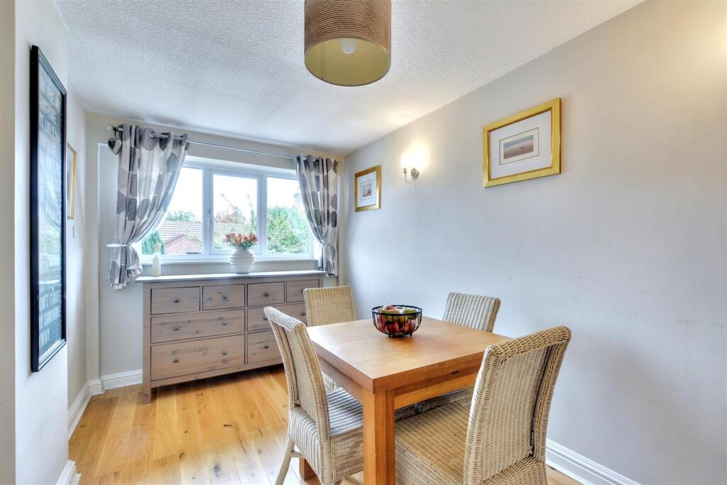 Dining Room_2.jpeg