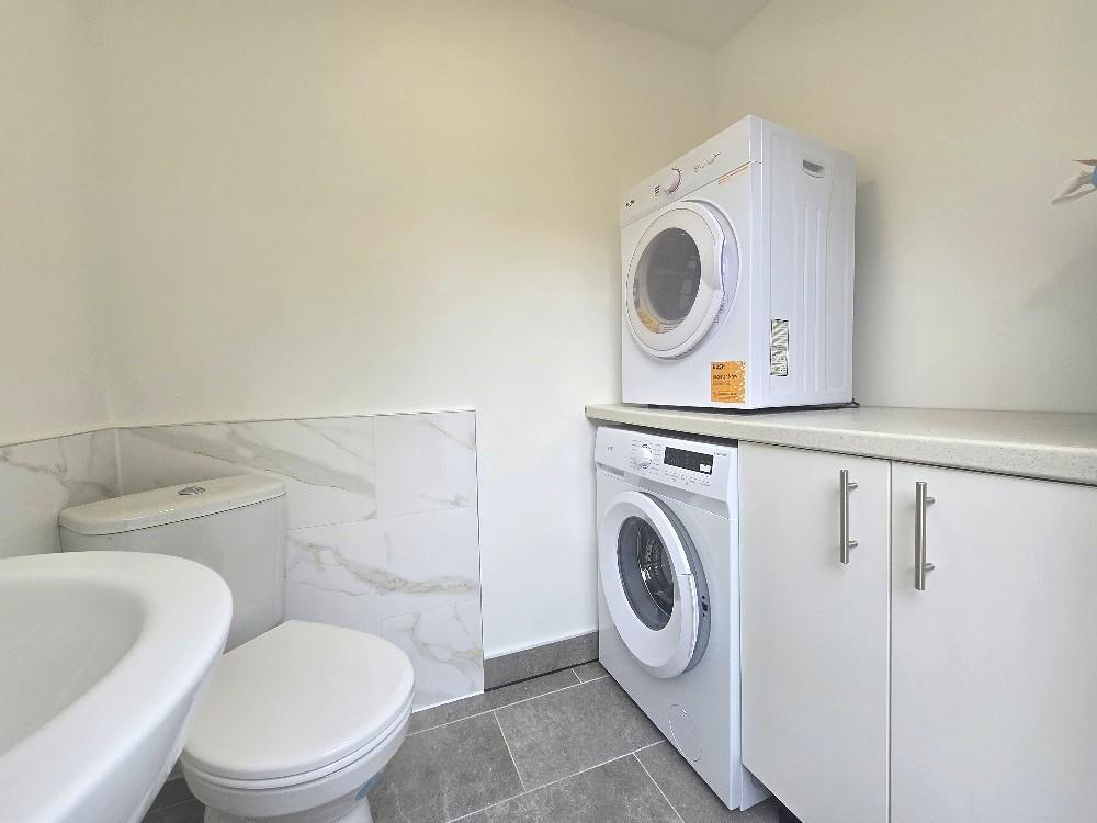 Lansdowne Street, Hillfields - Communal Washing &amp; 