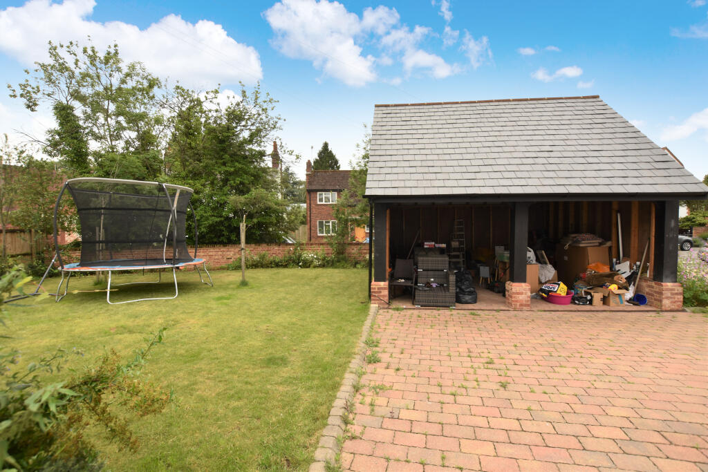 7 West Street - Carp