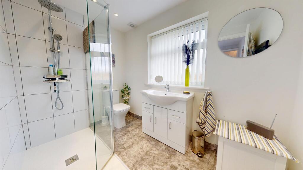 Knowsley View Bathroom