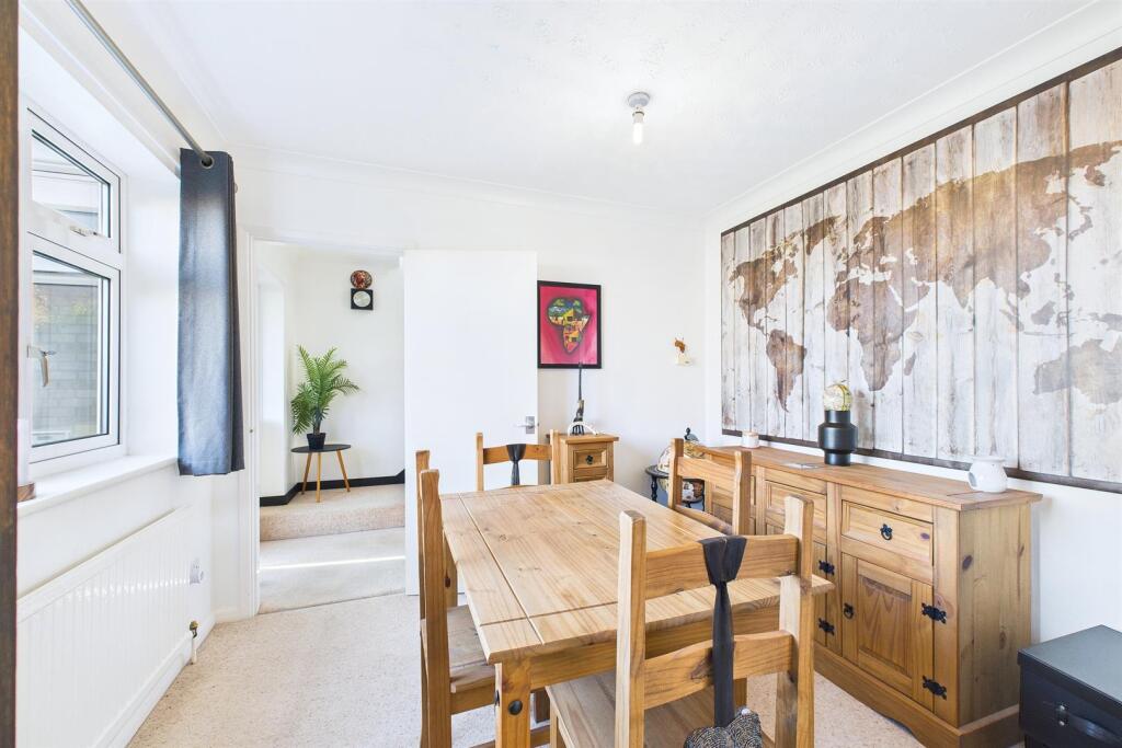 Dining Room 2.jpg