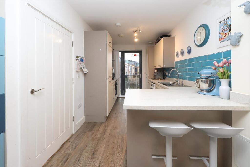 88 Churchill Road (10) copy.jpg