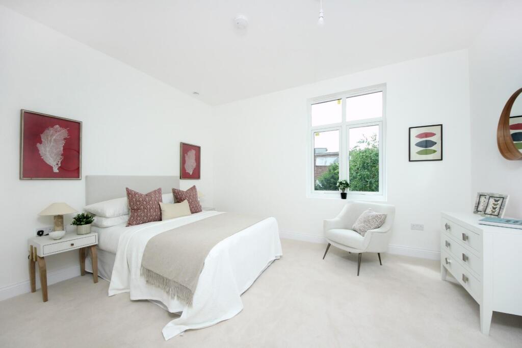 Woodfield Rd (11).jpg