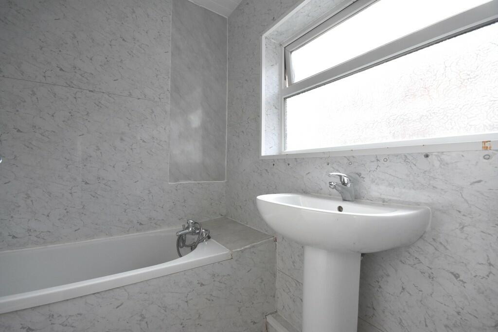 Bathroom Sink-min