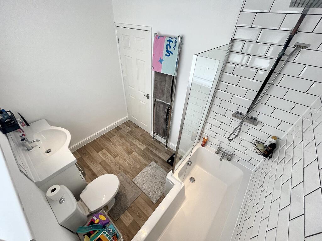 Bathroom2