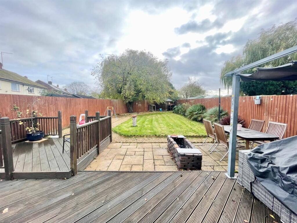 Garden 3.jpg