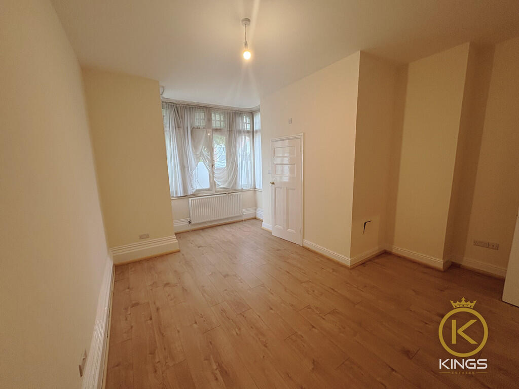 F1 249 LONDON ROA...