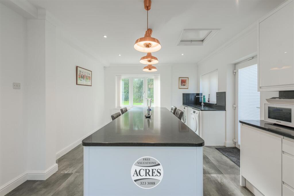 TheSpinney (8) (Large).jpg