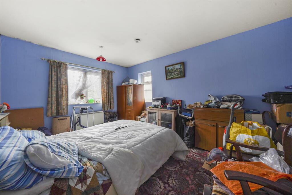 255A East Lane - 6UnolW6xcWUkFg7O6Dlo.jpg