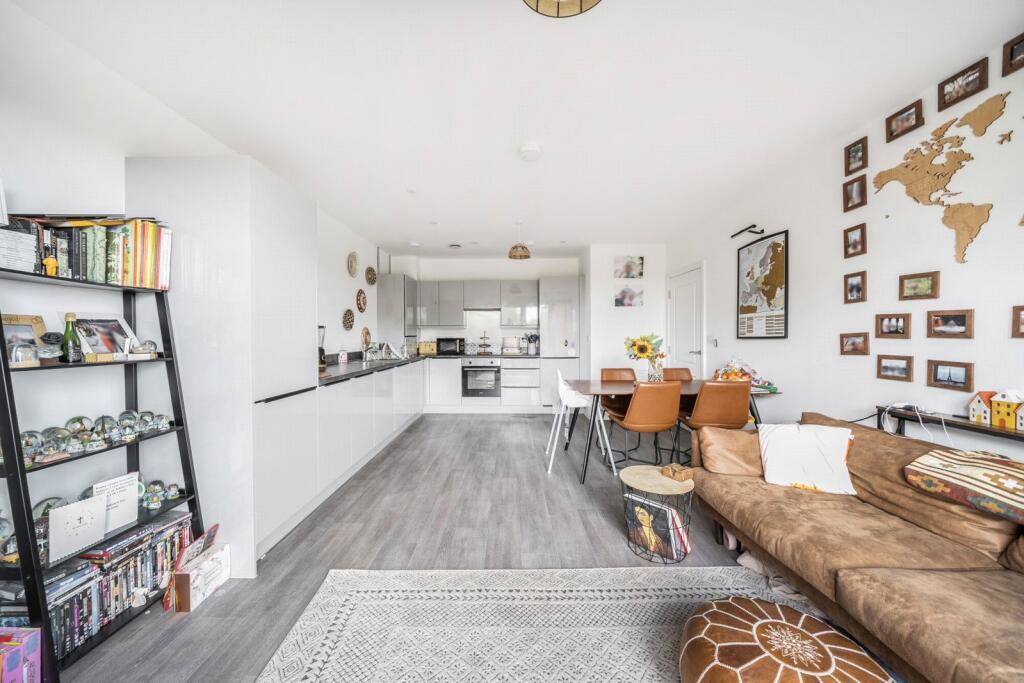 1319464-17-6866c0...