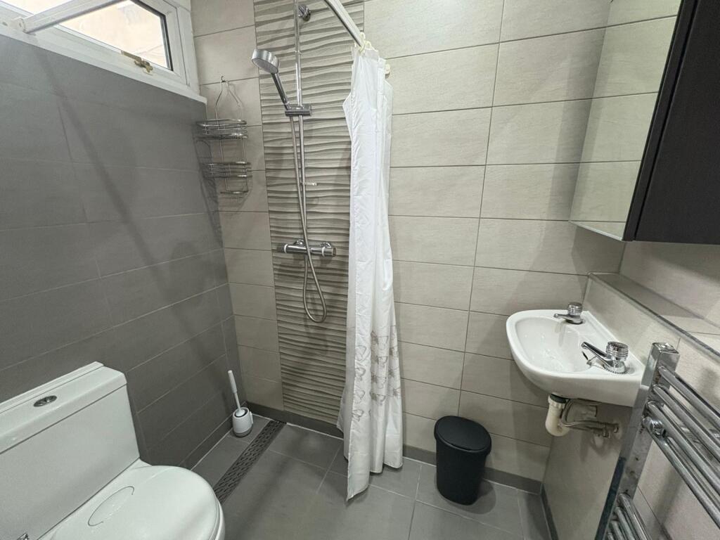 Cloakroom/wc