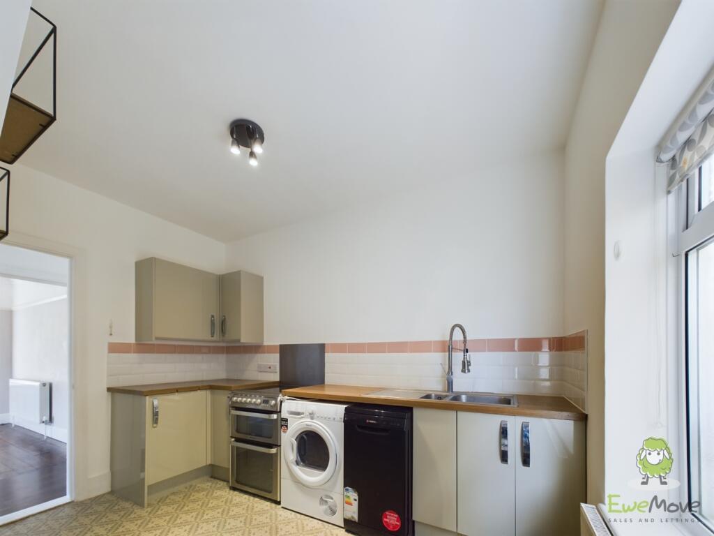 CAM01543G0-PR0091-STILL002