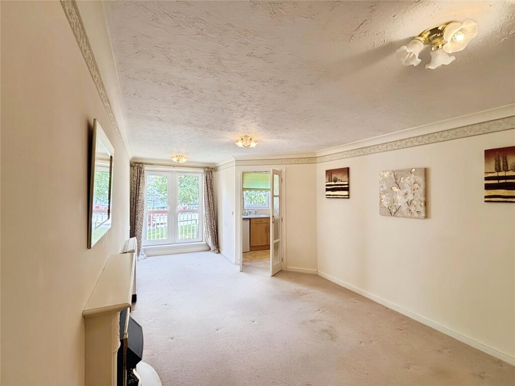 Living/Dining Room