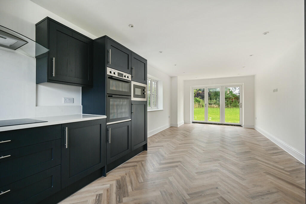 1 appledore TN262...