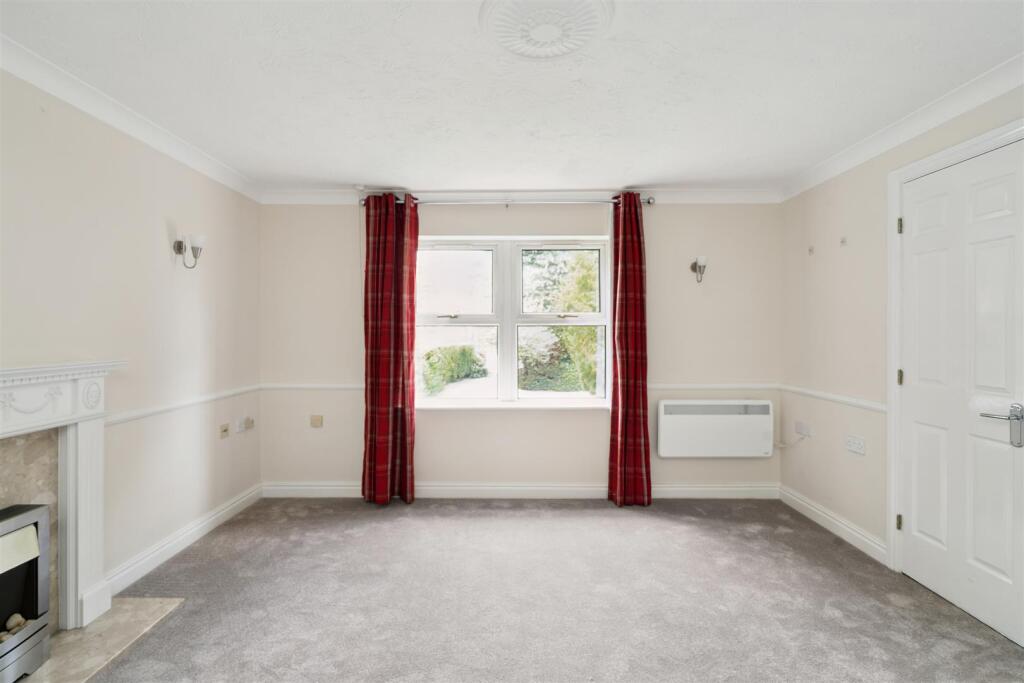Flat 15, 21, The Cedars, Downing Close Knowle_11.j