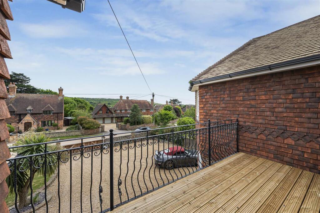 Landing Balcony