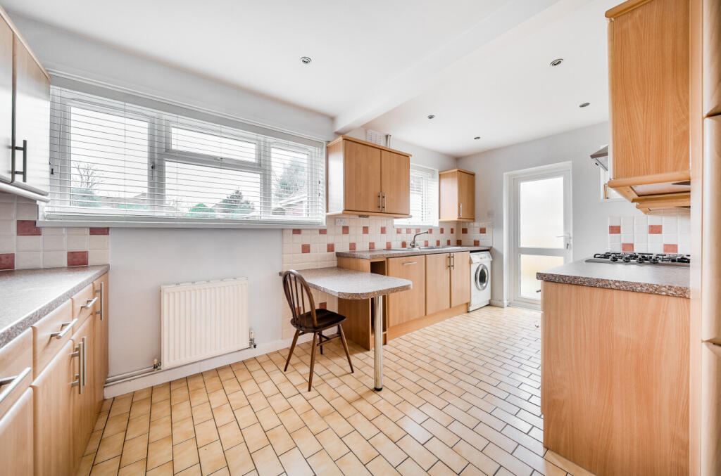 1393583-9-693ffb0...