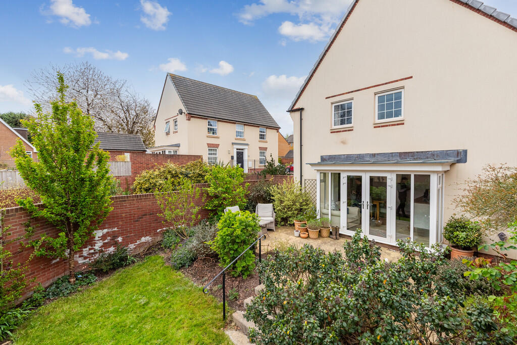 A05 - 15 Monkerto...