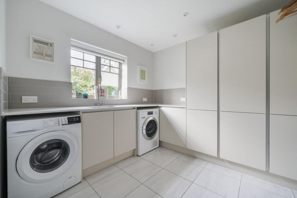 1305422-33-68472a...