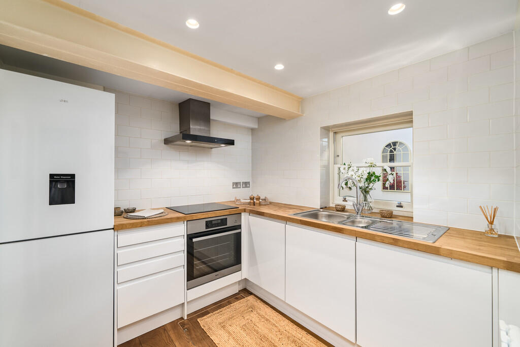 121a Cheyne Walk,...